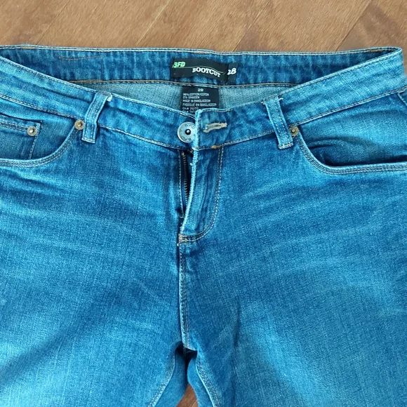 Bootcut Blue Jeans - Picture 2 of 3